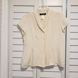 Jones New York Cream Short Sleeve Pleated Front Blouse